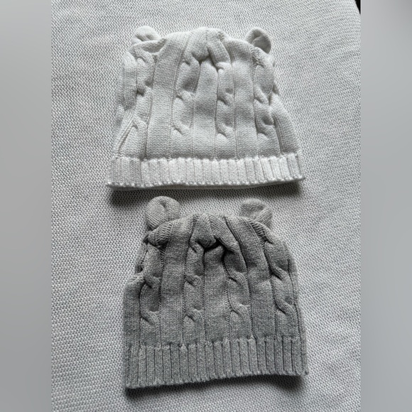 🛑 FINAL SALE Bundle of 2 Elegant Baby Winter Hat Gray White Cable Knit 0–12 M - Picture 5 of 8
